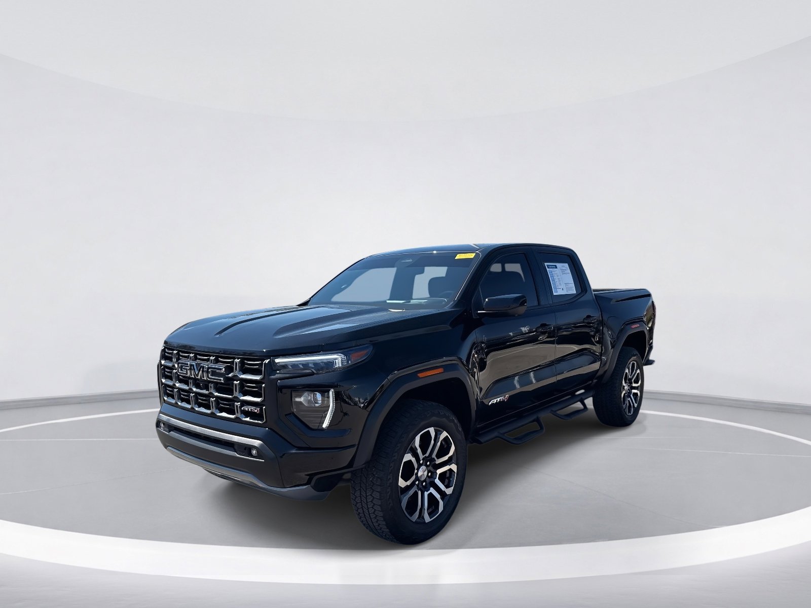 Certified 2024 GMC Canyon AT4 w/ AT4 Premium Package image 3