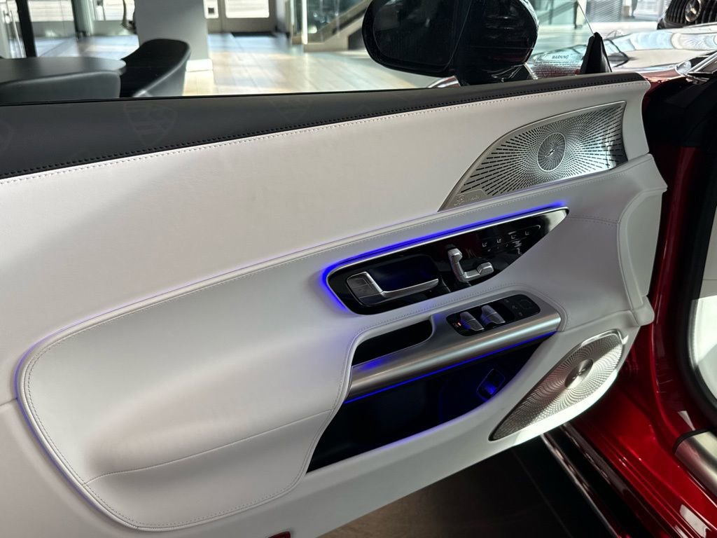 New 2026 Mercedes-Benz Maybach SL 680 image 19