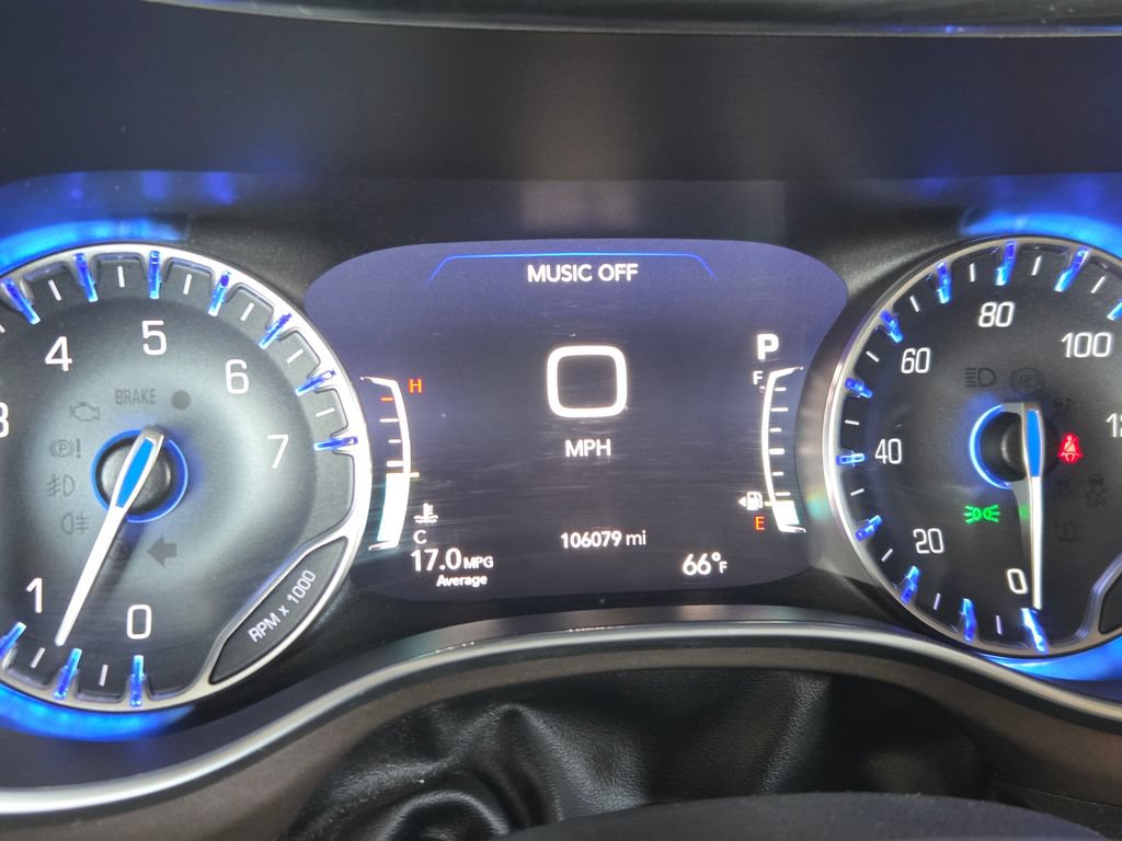 Certified 2018 Chrysler Pacifica Touring-L Plus FWD image 33