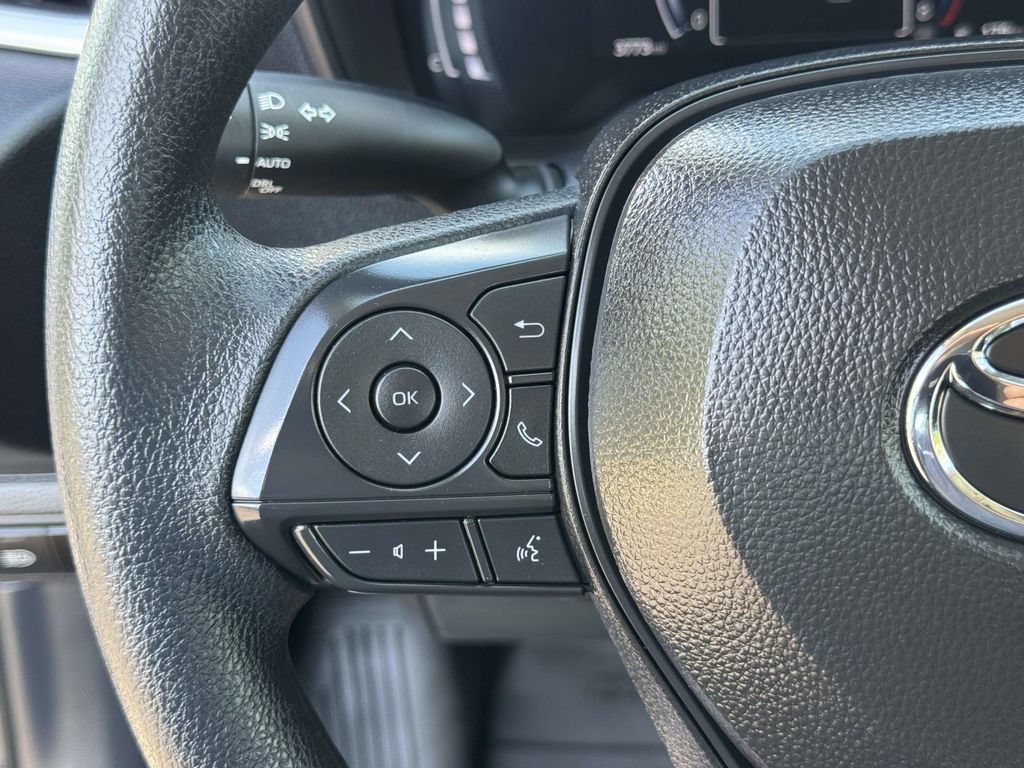 Used 2026 Toyota Corolla LE FWD image 11