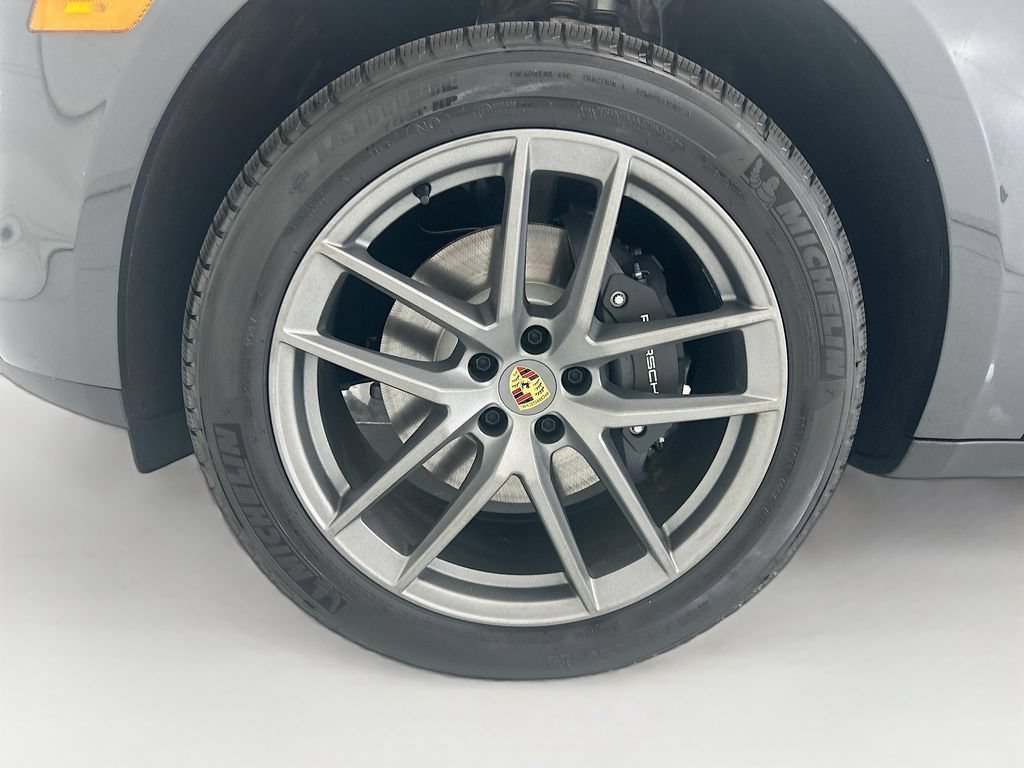 Used 2026 Porsche Macan AWD/4WD image 30