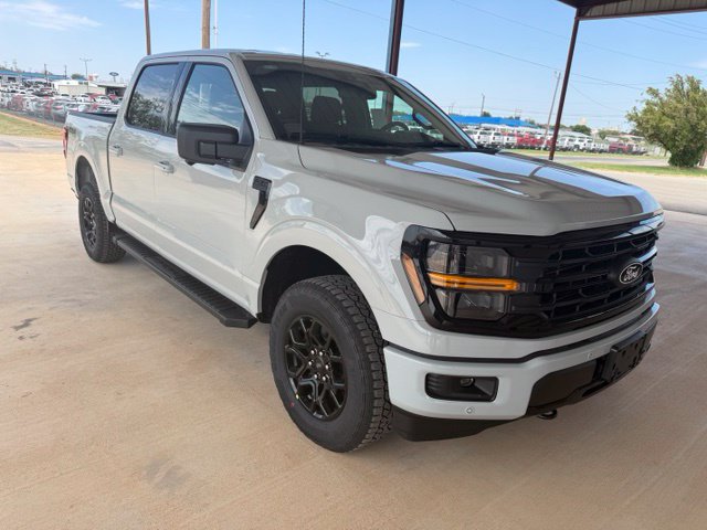 New 2026 Ford F150 XLT w/ Equipment Group 302A MID