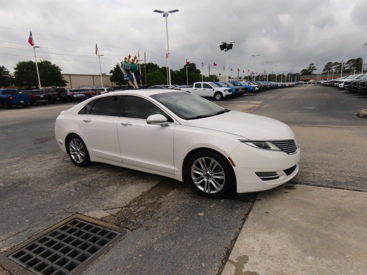 Used 2013 Lincoln MKZ Hybrid FWD image 7