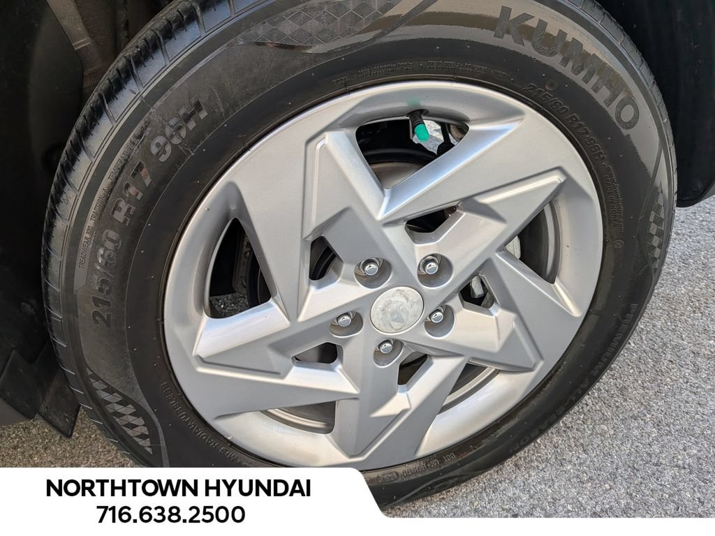 Certified 2024 Hyundai Kona SE AWD/4WD image 38