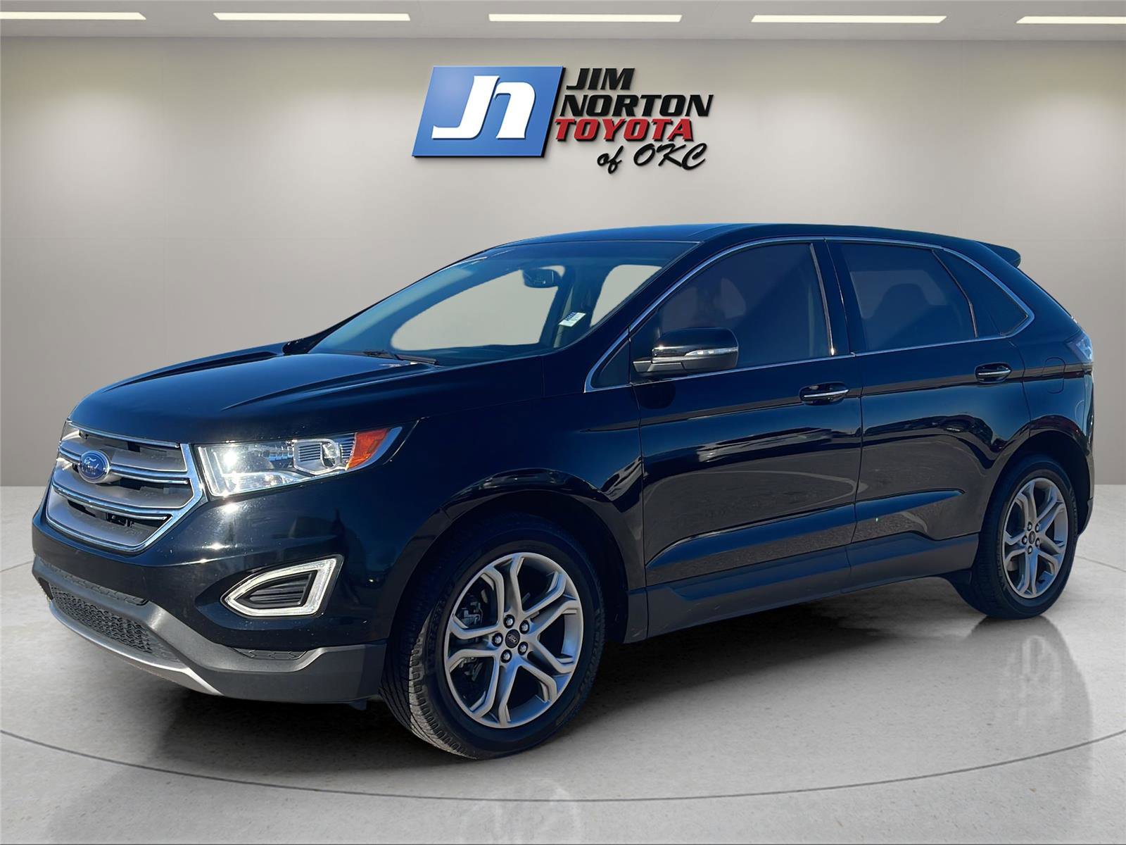 Used 2016 Ford Edge Titanium w/ Technology Package image 1