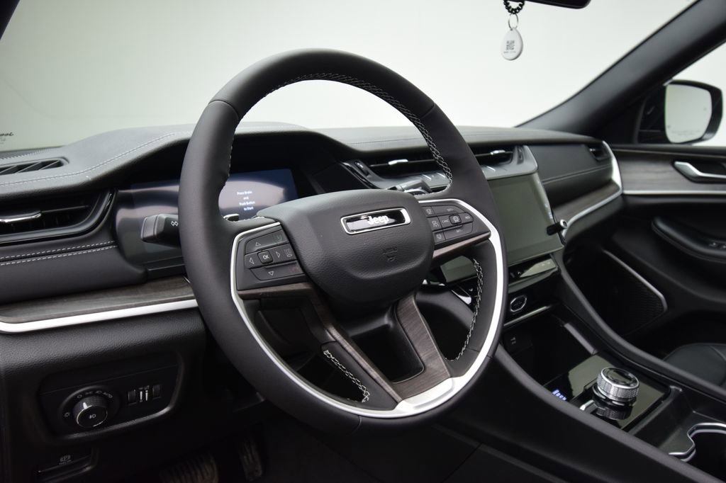 New 2026 Jeep Grand Cherokee Limited image 34