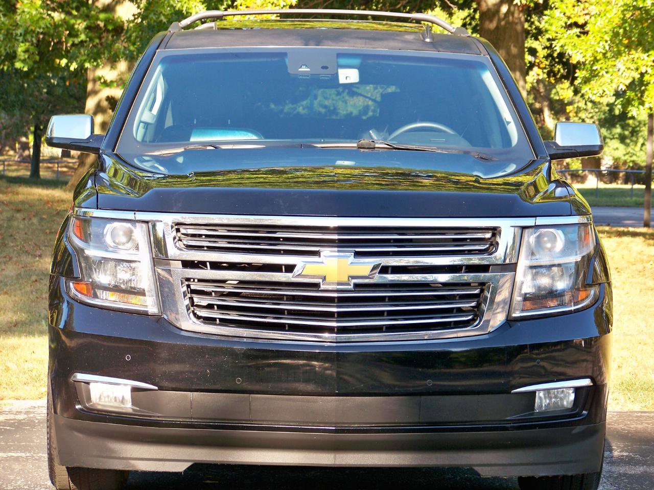 Used 2015 Chevrolet Suburban LTZ image 10
