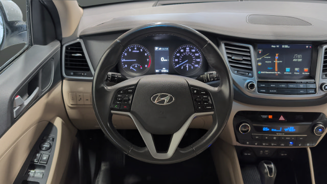 Used 2017 Hyundai Tucson Limited w/ Limited Ultimate Package 03 AWD/4WD image 16