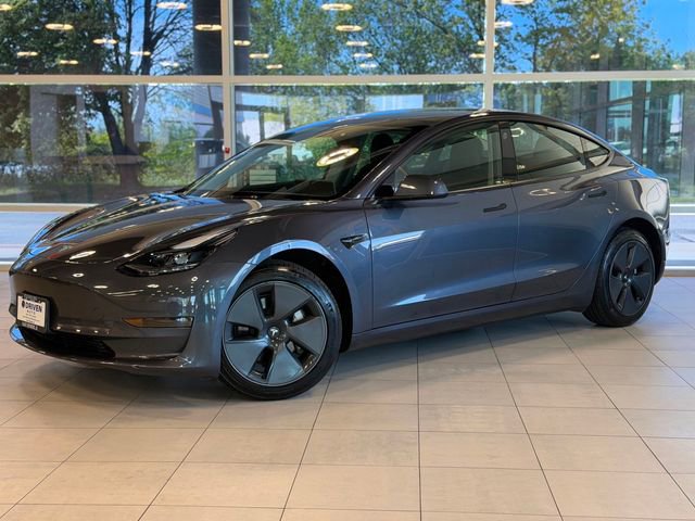 Used 2023 Tesla Model 3 Standard Range RWD image 1