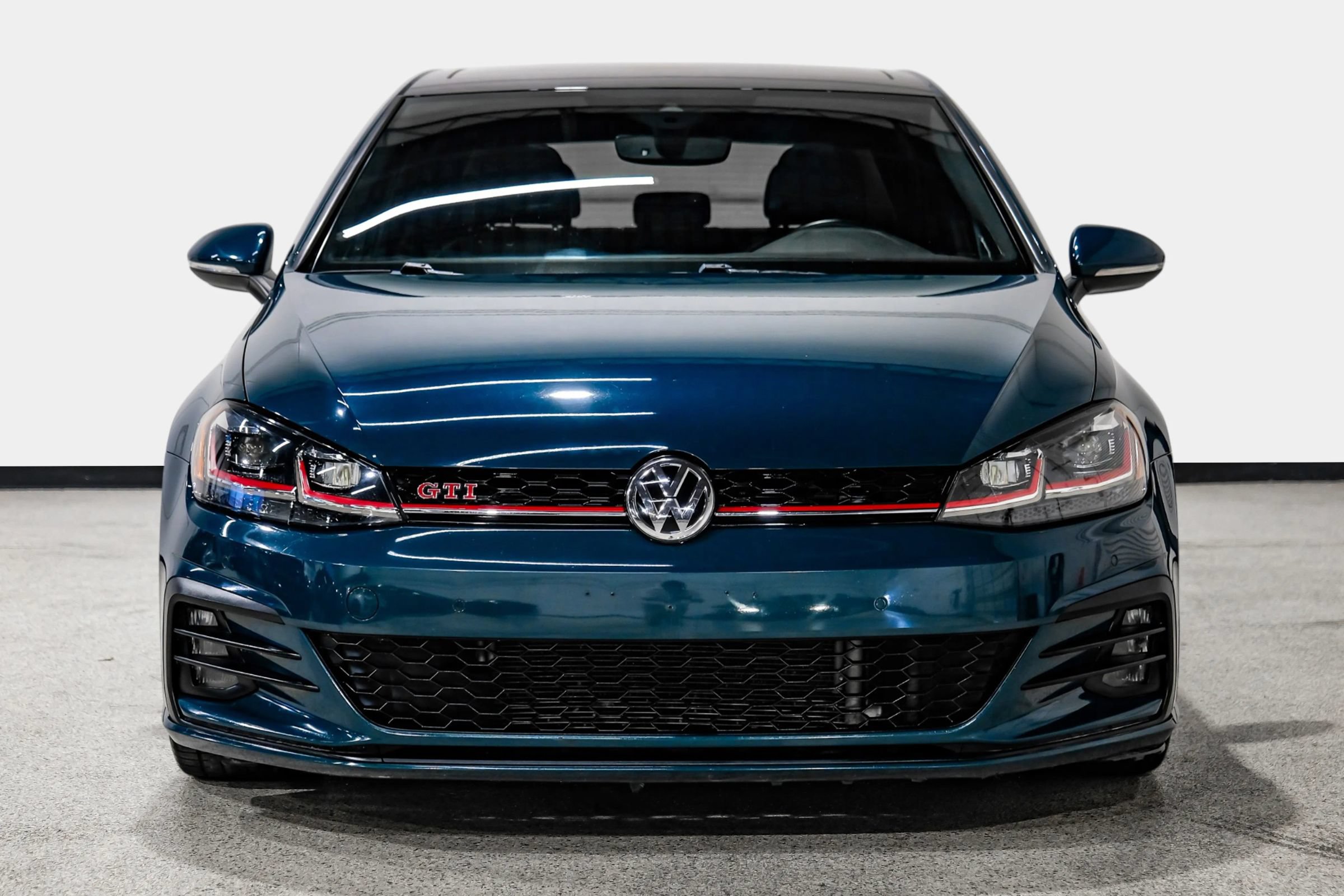 Used 2019 Volkswagen GTI S FWD image 3