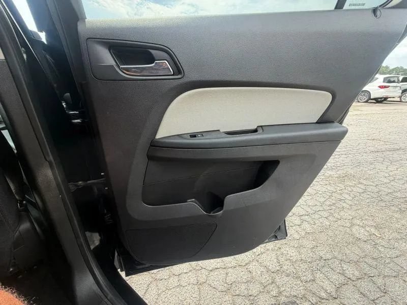 Used 2015 Chevrolet Equinox LT w/ Driver Convenience Package FWD image 19