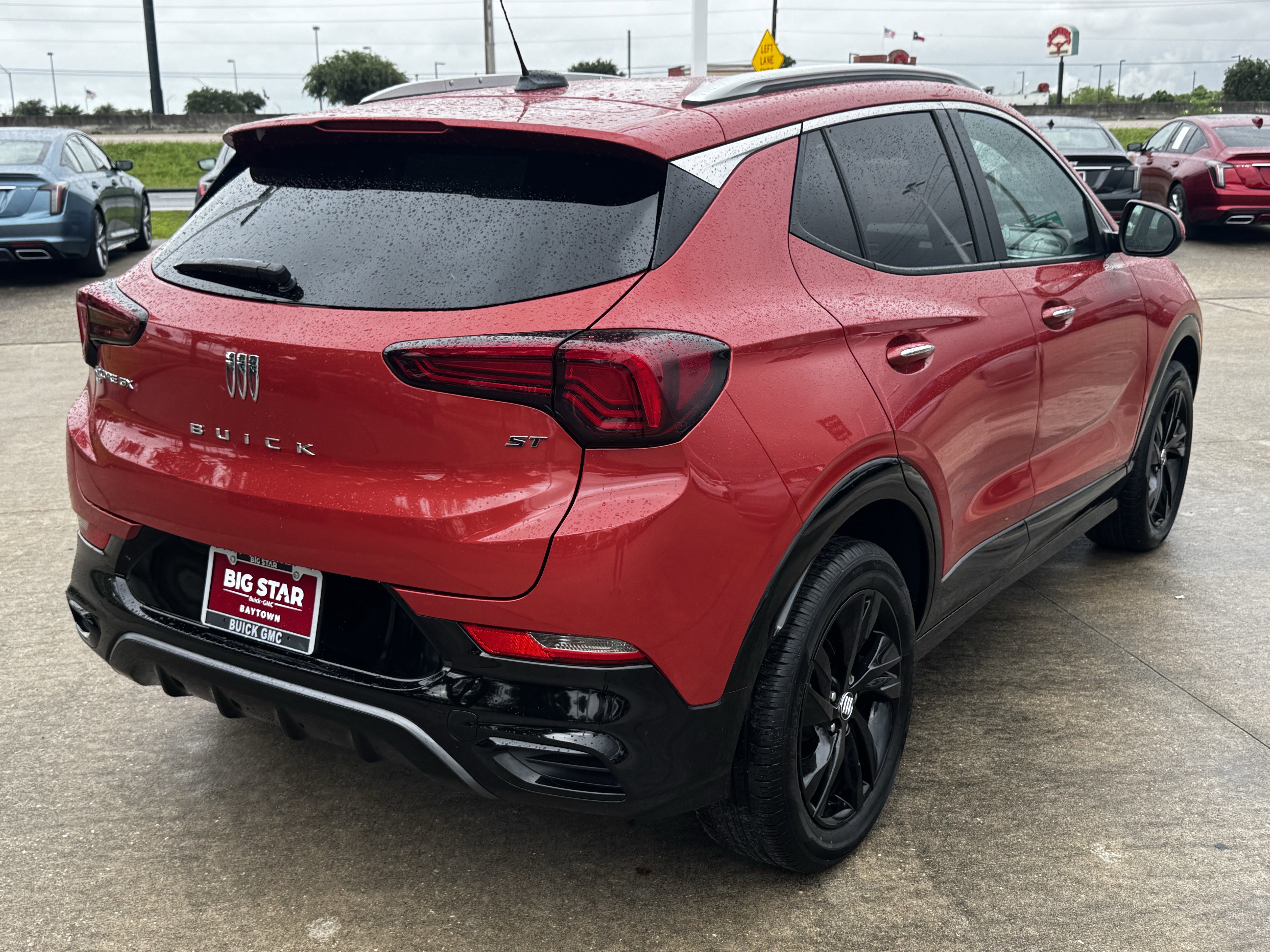 Used 2024 Buick Encore GX Sport Touring AWD/4WD image 8