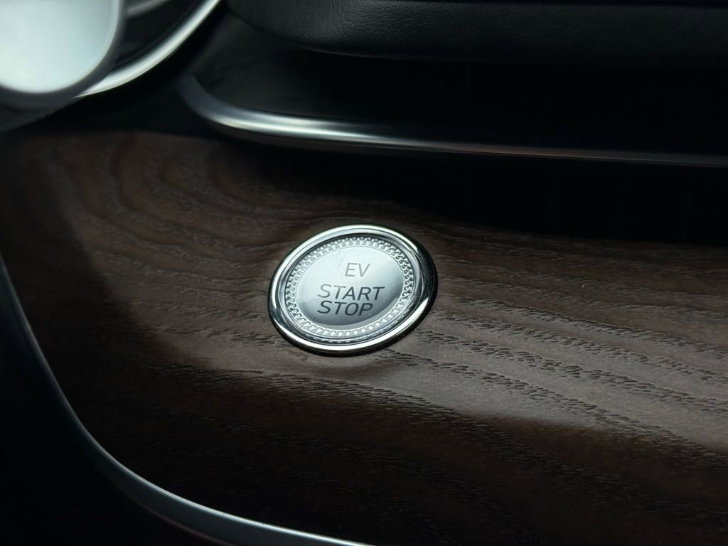 Used 2024 Genesis G80 image 41