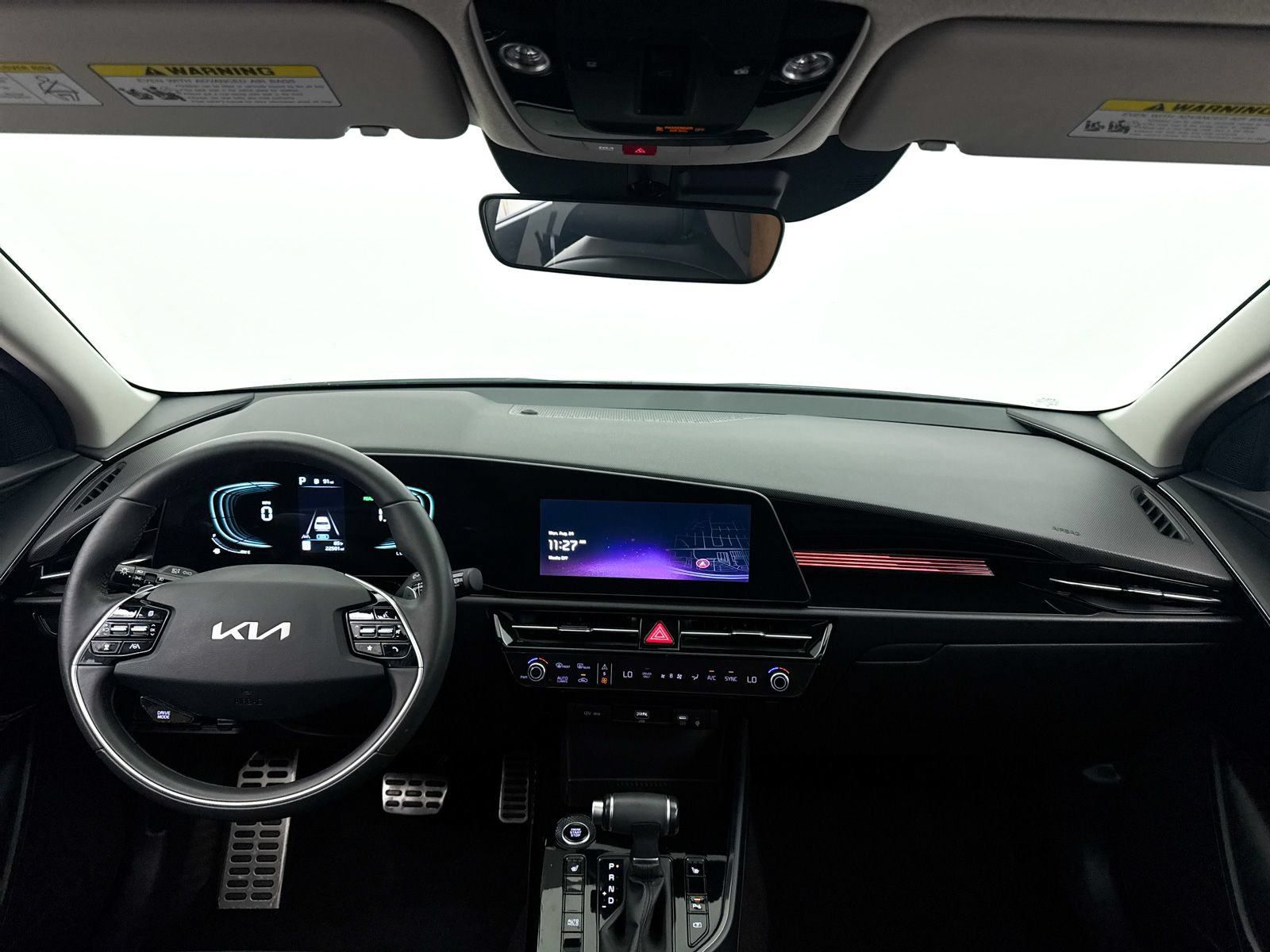 Used 2023 Kia Niro EX Touring FWD image 22