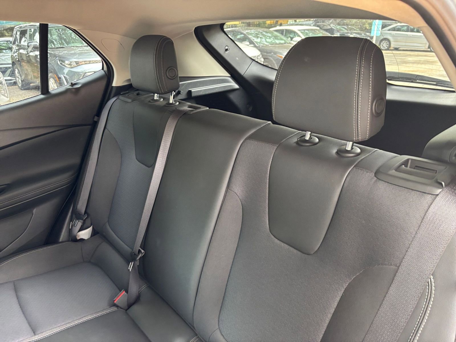 Used 2025 Buick Encore GX Preferred FWD image 36