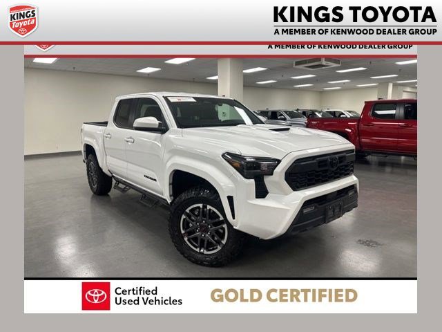 Used 2024 Toyota Tacoma TRD Sport image 1