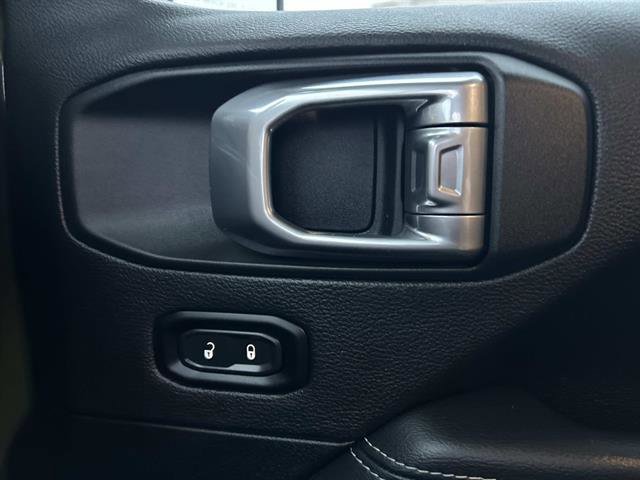 Used 2018 Jeep Grand Cherokee Limited image 44