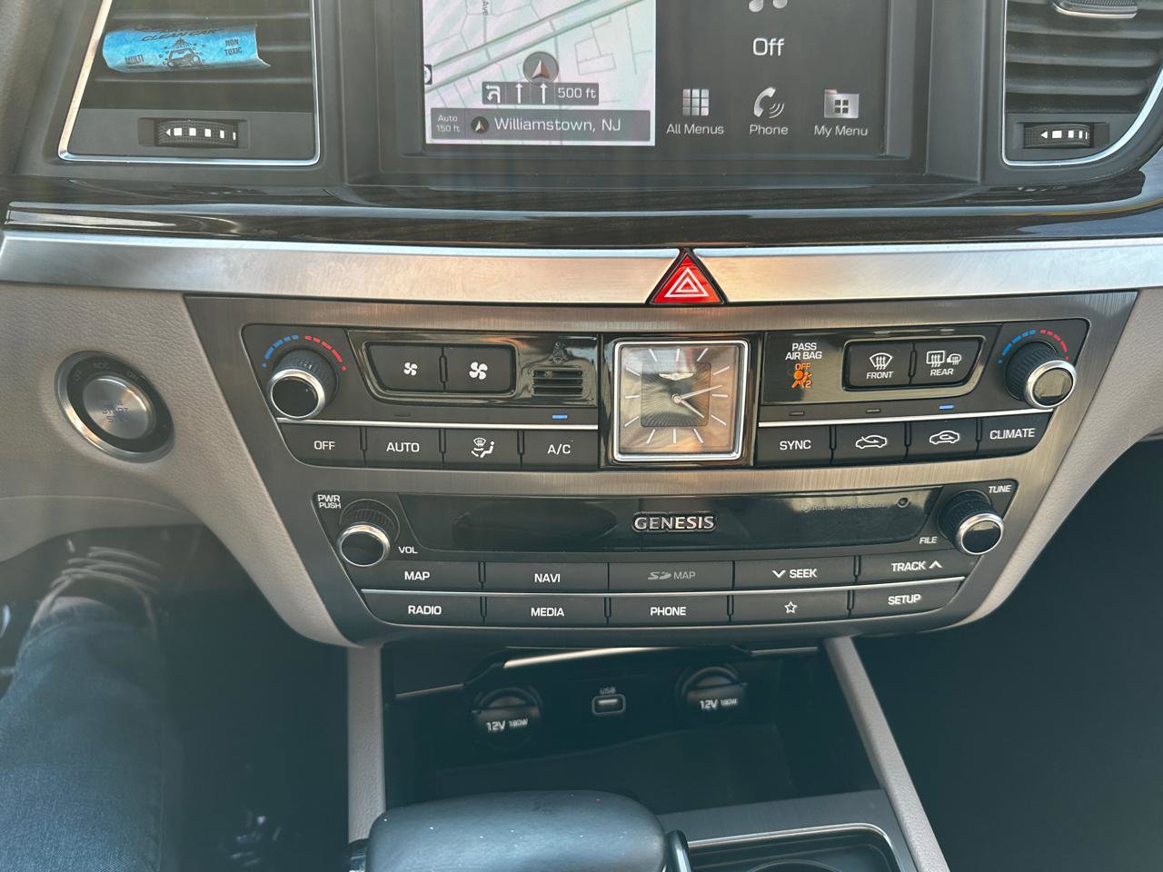 Used 2019 Genesis G80 3.8 image 13