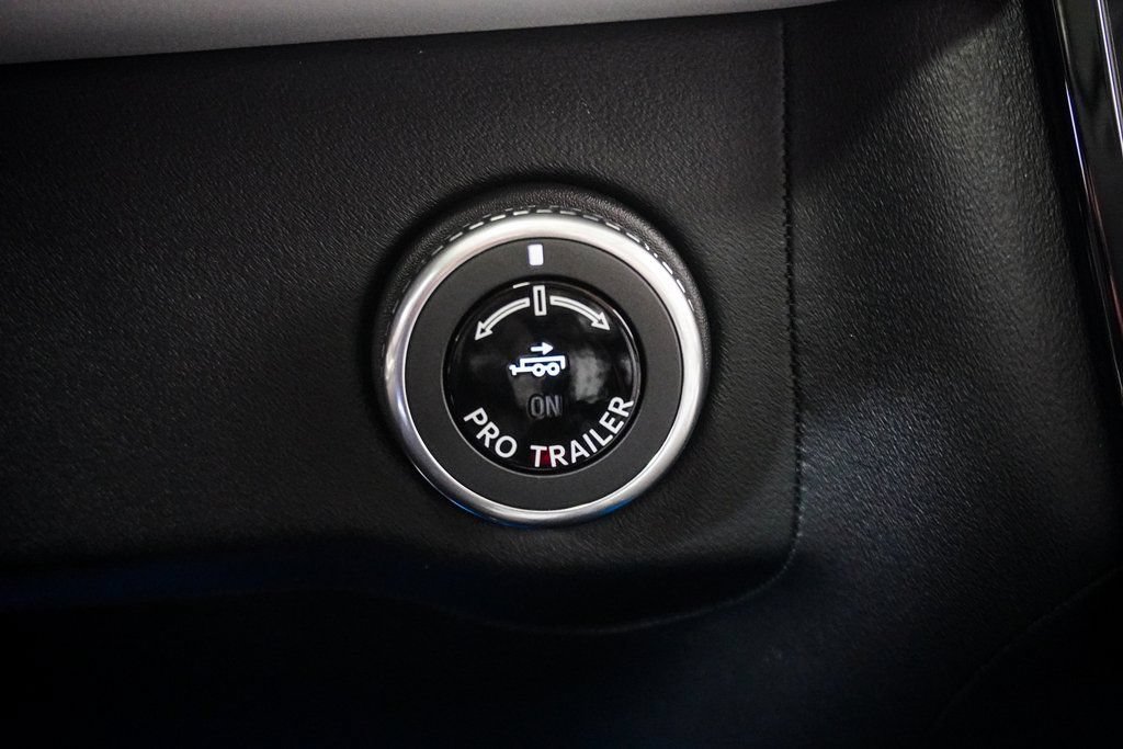 Used 2025 Lincoln Navigator L Reserve AWD/4WD image 28