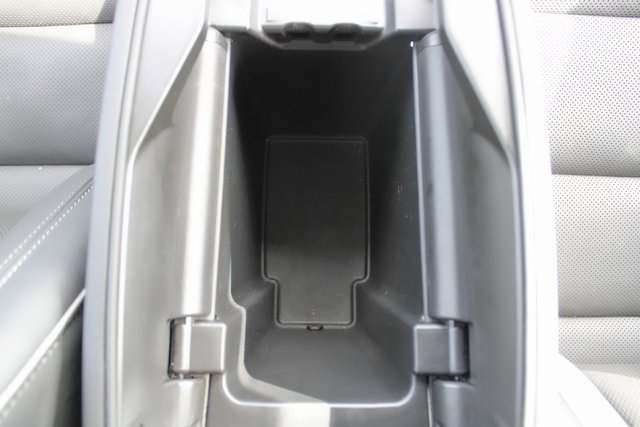Used 2022 Buick Envision Essence w/ Safety Package image 19
