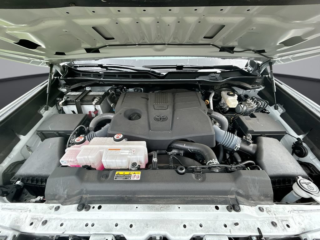 Certified 2025 Toyota Tundra SR w/ SR Tow Package AWD/4WD image 32