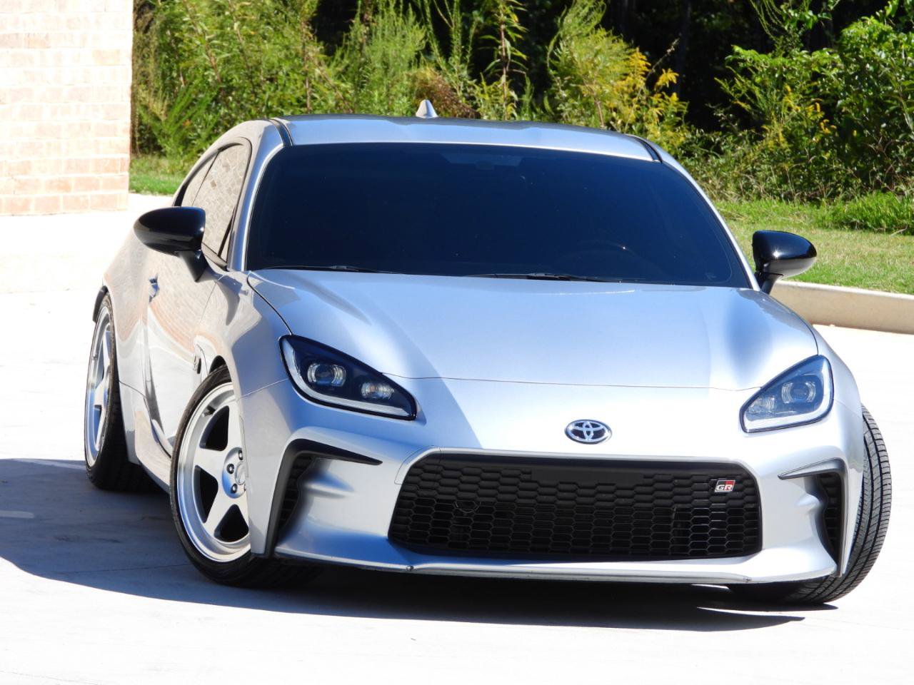 Used 2025 Toyota GR86 Premium w/ ALL Weather Mat Package (TMS) RWD image 37