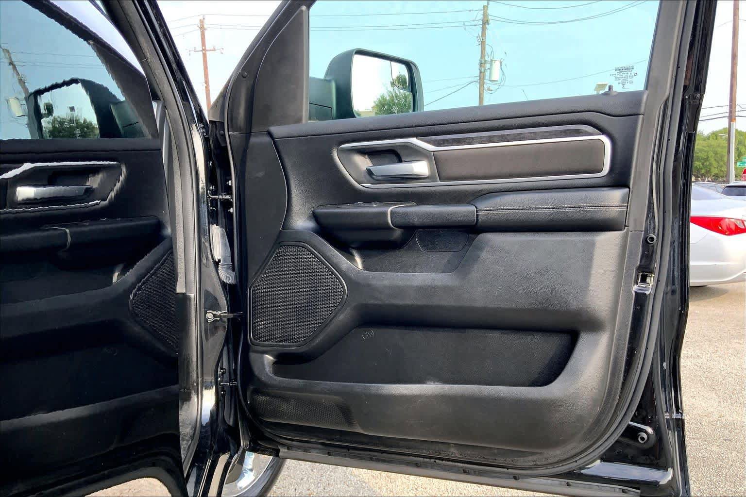 Used 2023 RAM 1500 Big Horn AWD/4WD image 23