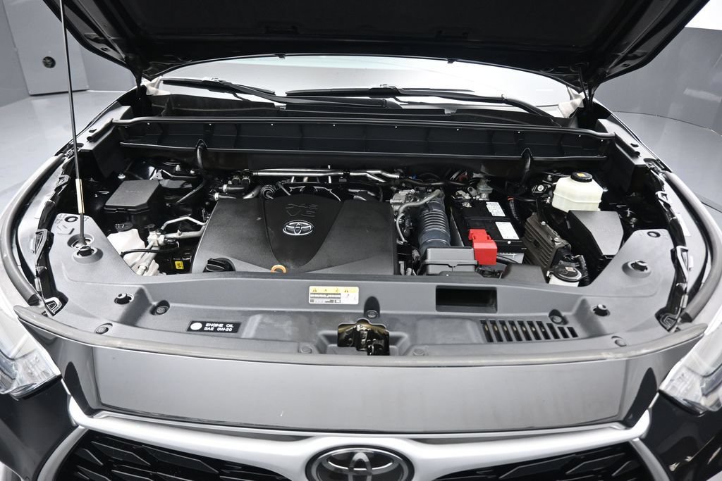 Used 2020 Toyota Highlander XLE AWD/4WD image 62