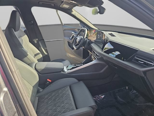 Used 2025 Audi SQ5 Premium Plus w/ Premium Plus Package AWD/4WD image 12