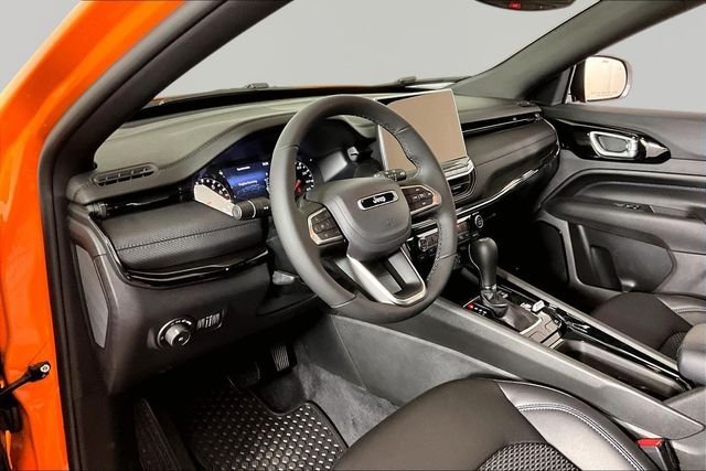 New 2026 Jeep Compass Latitude AWD/4WD image 8