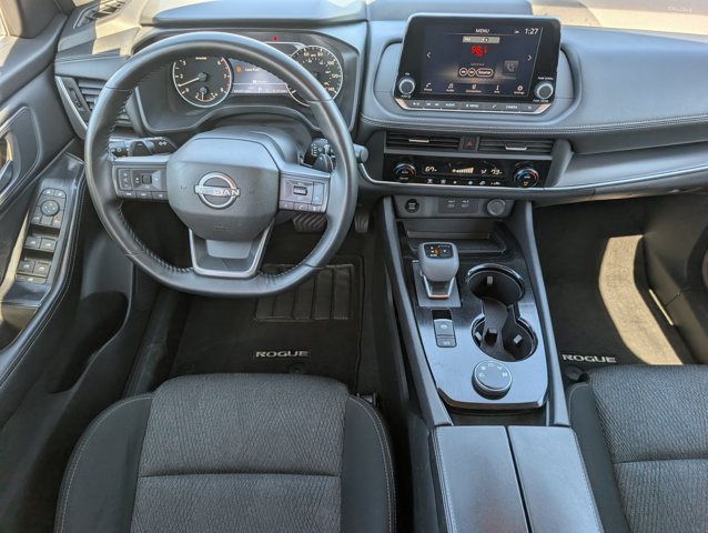 Used 2025 Nissan Rogue SV AWD/4WD image 6