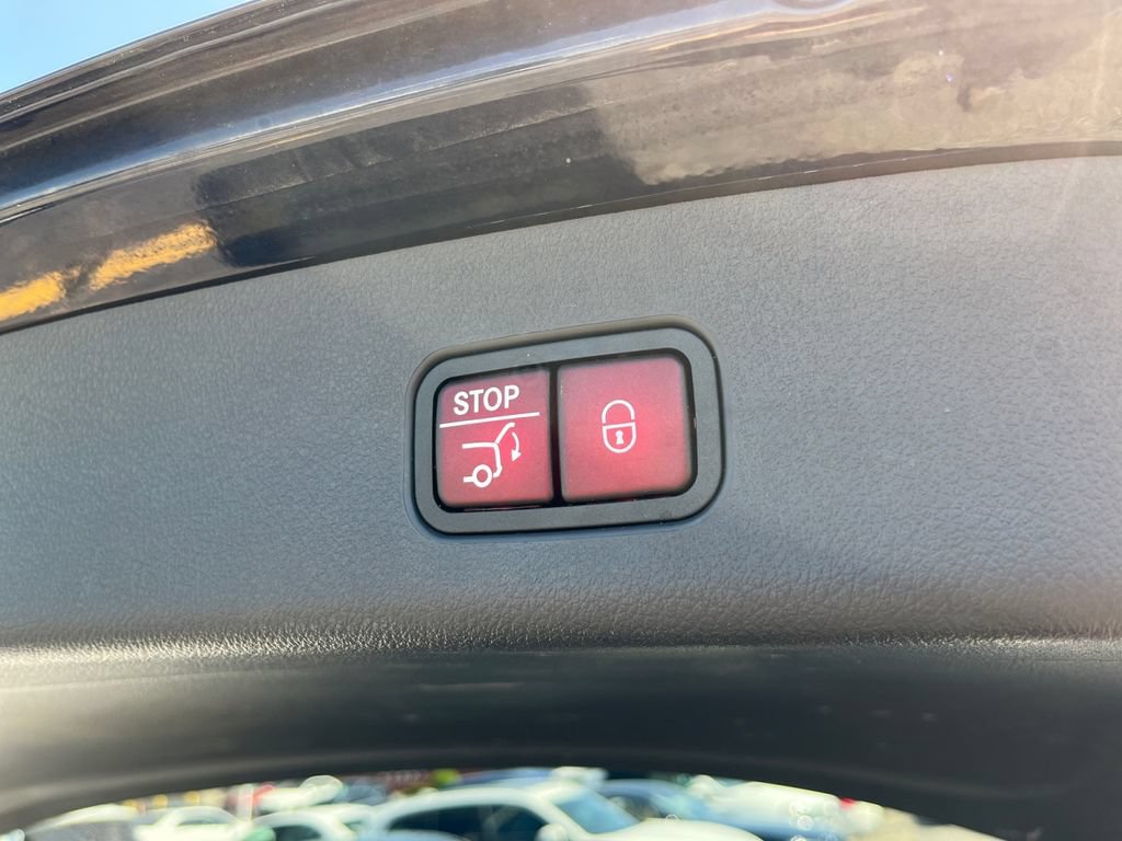 Certified 2023 Mercedes-Benz GLC 300 4MATIC image 20