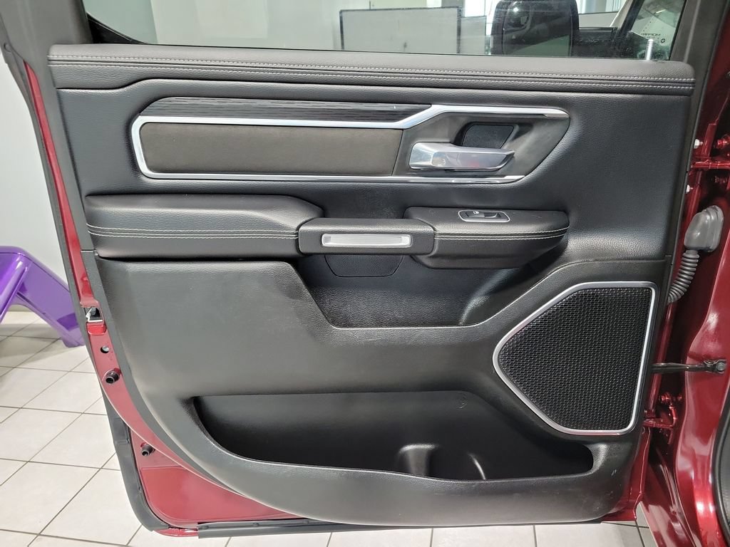 Used 2023 RAM 1500 Laramie AWD/4WD image 32