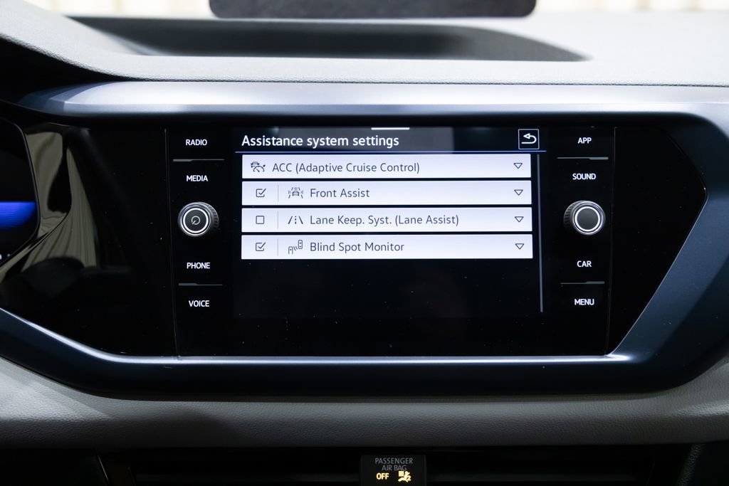 Certified 2023 Volkswagen Taos SE w/ Panoramic Sunroof Package FWD image 21