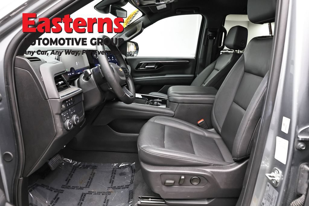 Used 2025 Chevrolet Tahoe LT AWD/4WD image 14