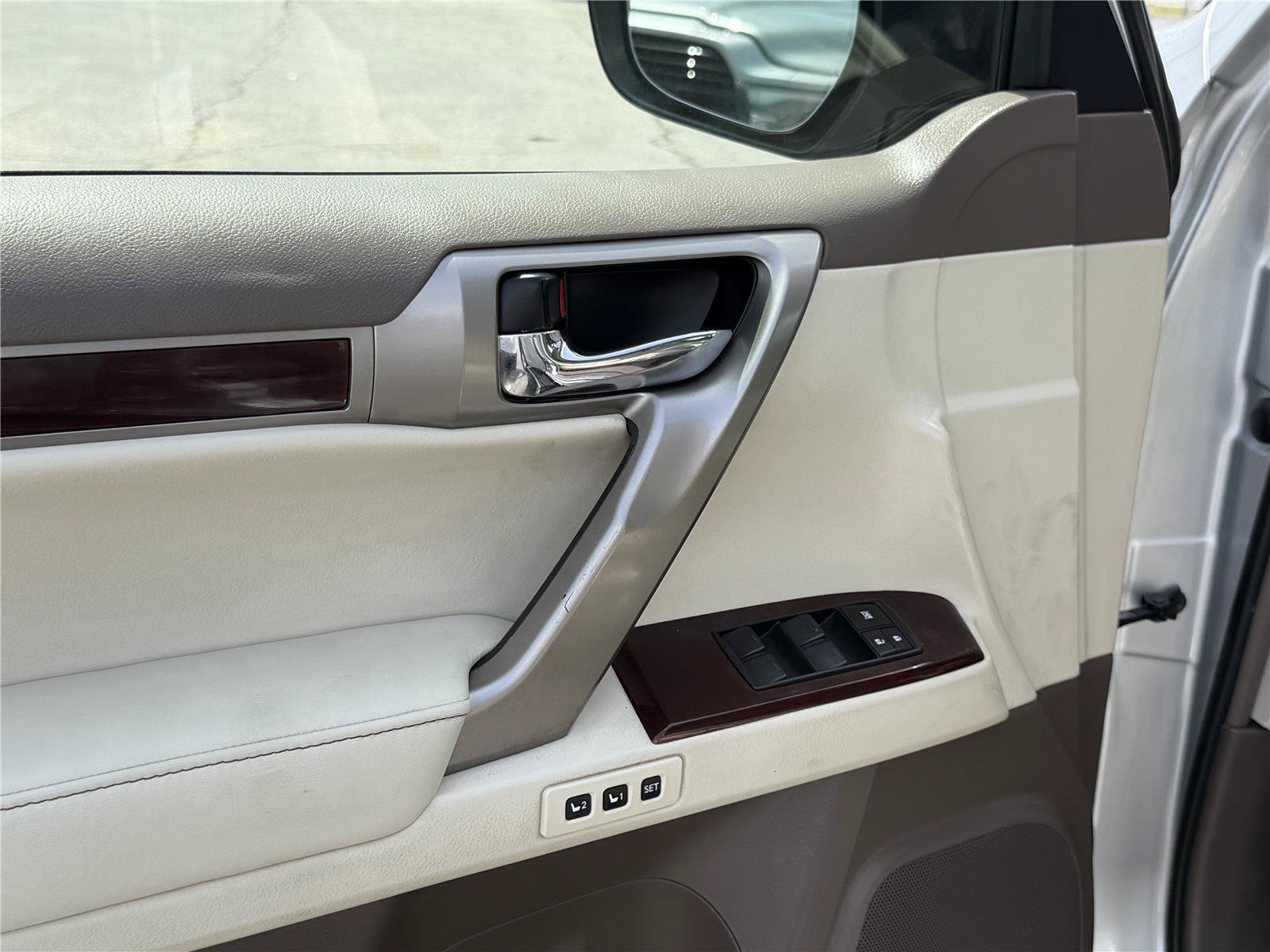 Used 2017 Lexus GX 460 Premium AWD/4WD image 12
