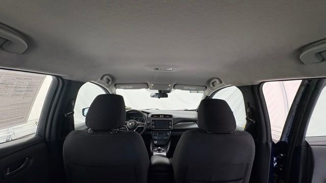 Used 2022 Nissan Leaf S image 30