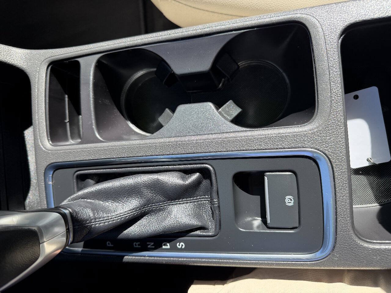 Used 2019 Ford Escape Titanium AWD/4WD image 25