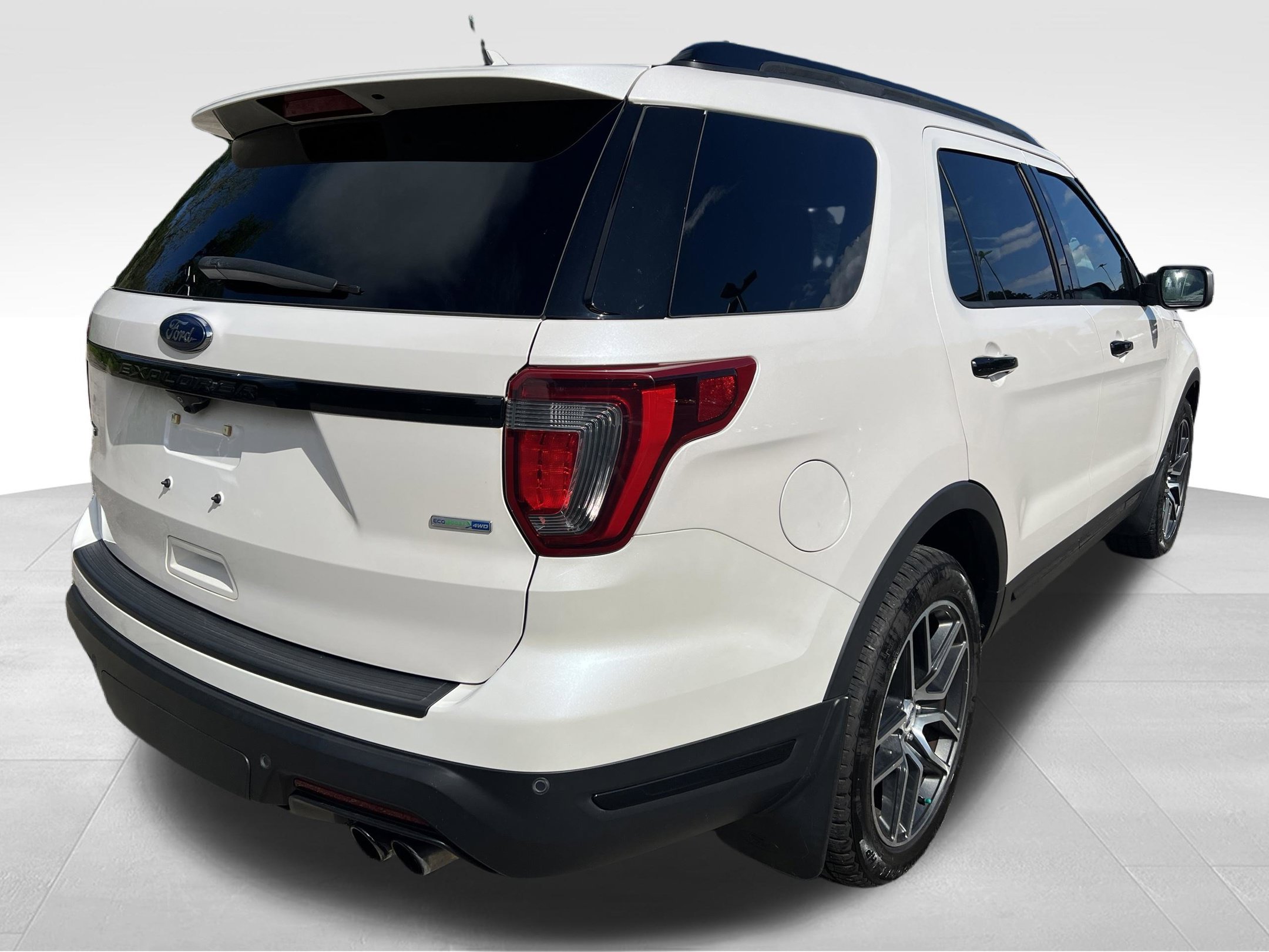 Used 2019 Ford Explorer Sport w/ Equipment Group 401A AWD/4WD image 7