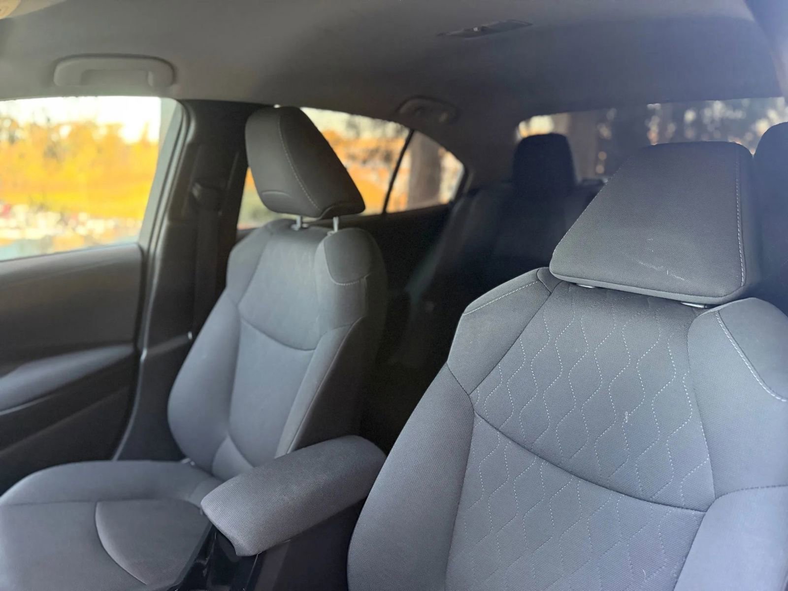 Used 2020 Toyota Corolla LE image 9