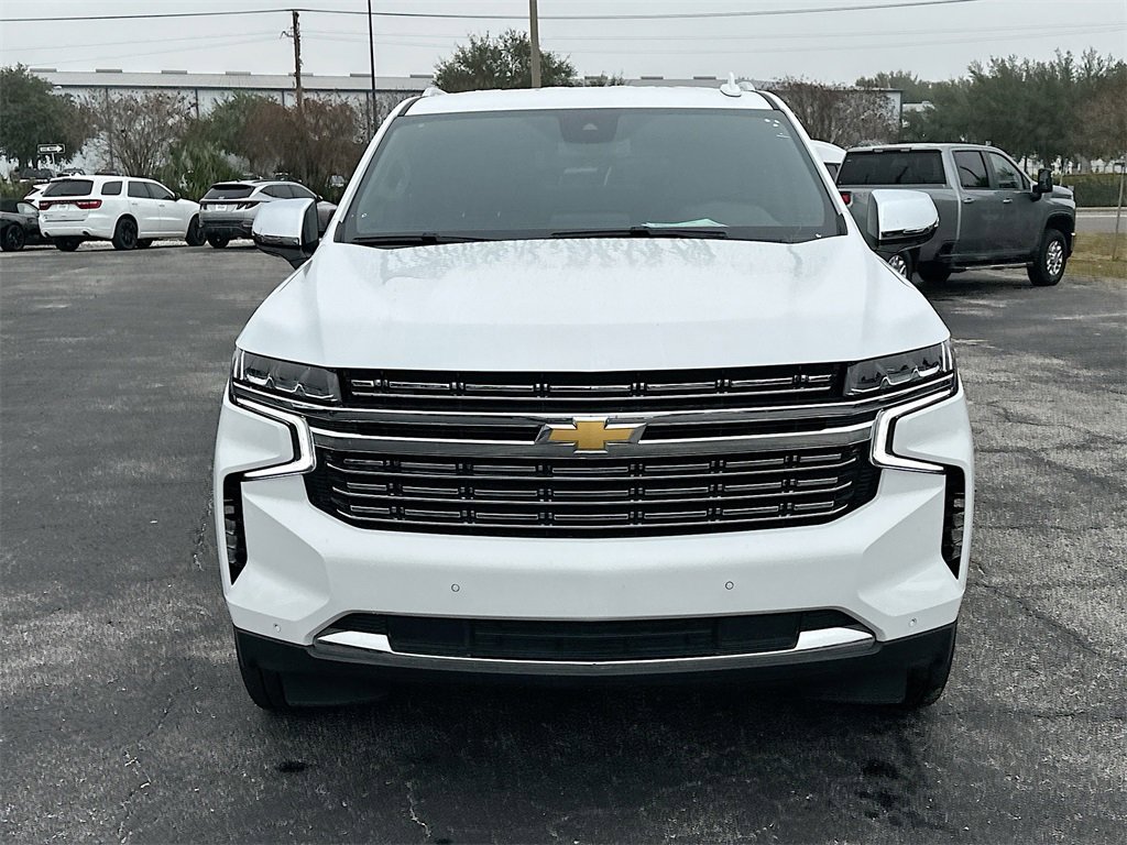 Used 2024 Chevrolet Suburban Premier image 2
