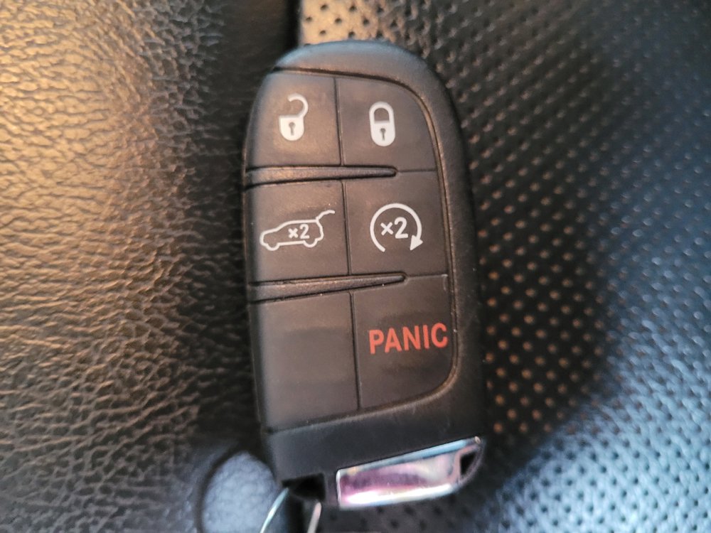 Used 2018 Jeep Compass Limited w/ Navigation Group image 32