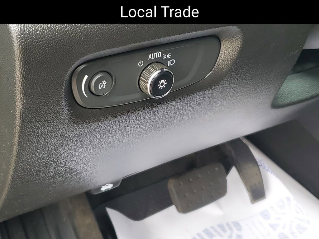 Certified 2023 Chevrolet Traverse LT w/ LPO, Floor Liner Package AWD/4WD image 9