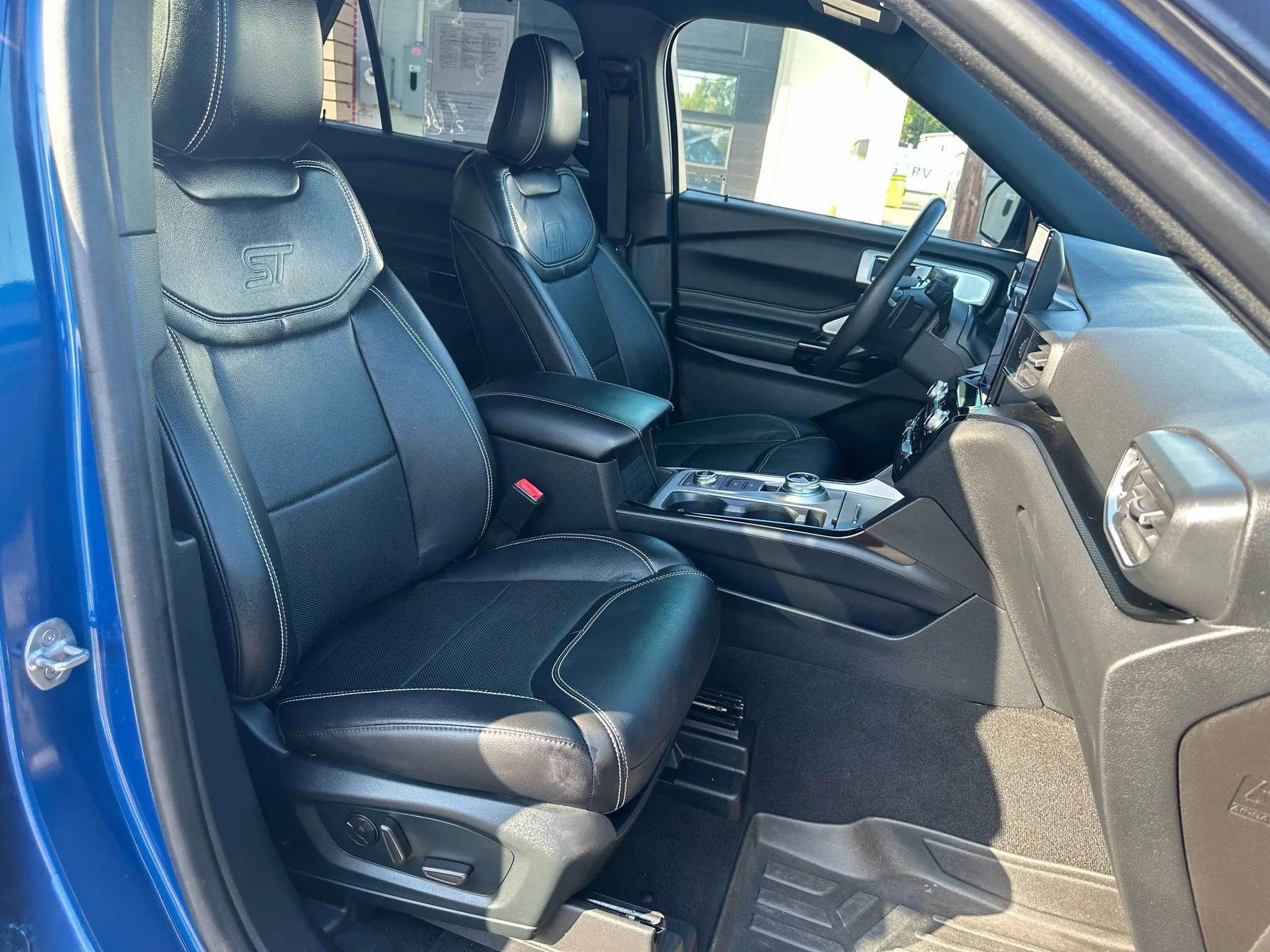 Used 2021 Ford Explorer ST w/ Equipment Group 401A image 24