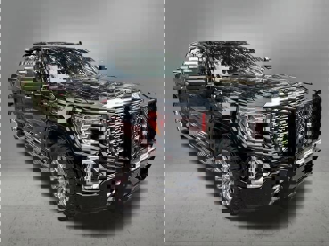 Used 2020 GMC Sierra 1500 Denali w/ Technology Package image 3