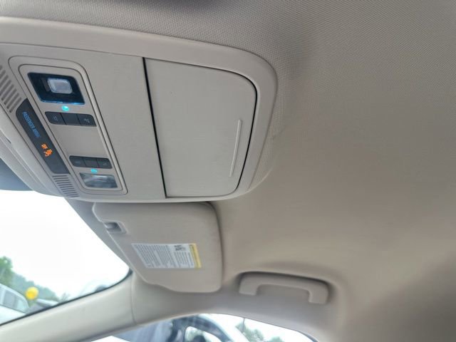 Certified 2022 Ford Explorer Limited RWD image 38