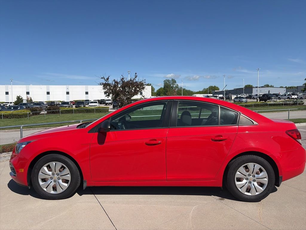 Used 2016 Chevrolet Cruze LS FWD image 5