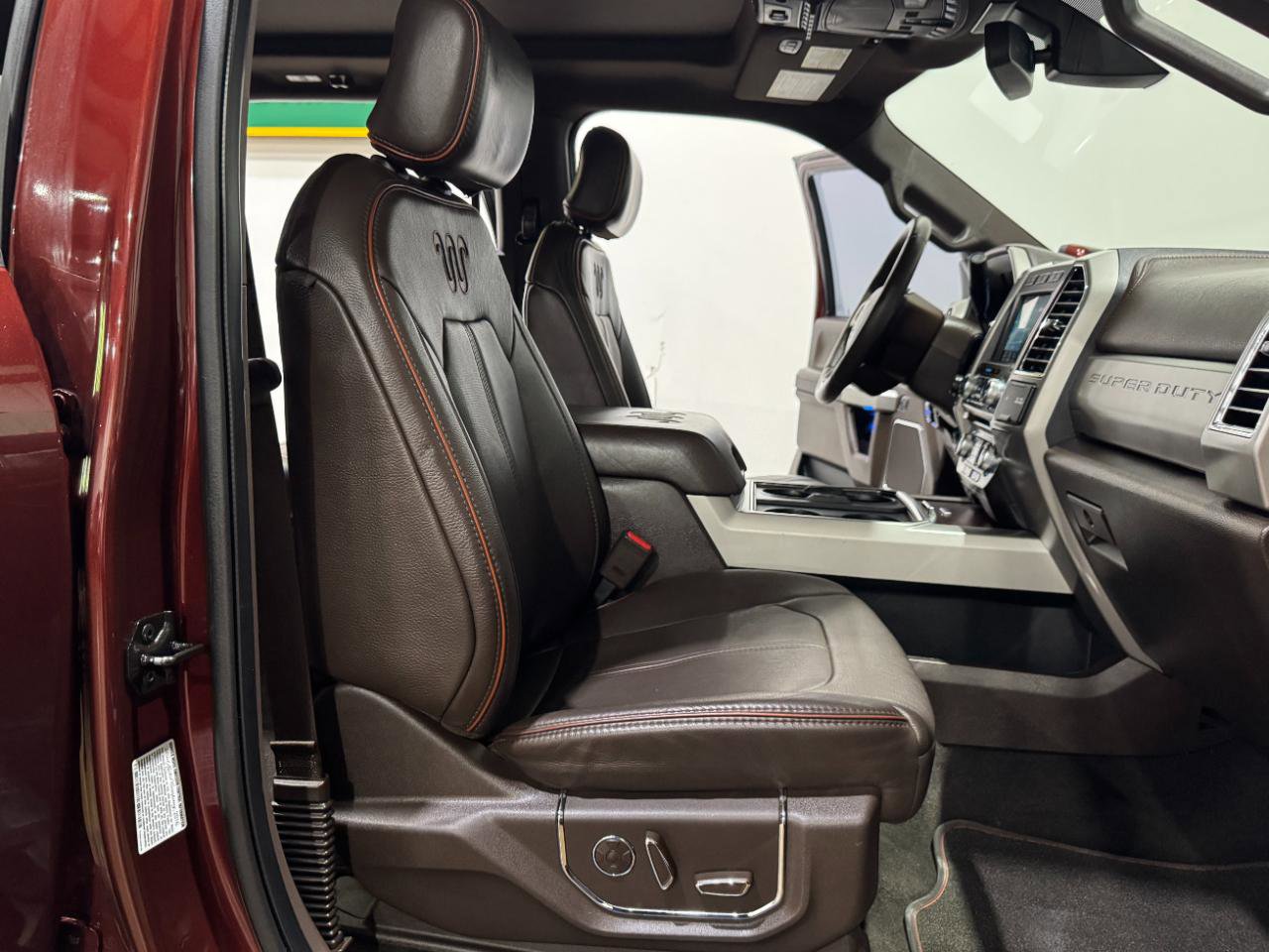 Used 2017 Ford F350 King Ranch w/ King Ranch Ultimate Package AWD/4WD image 13