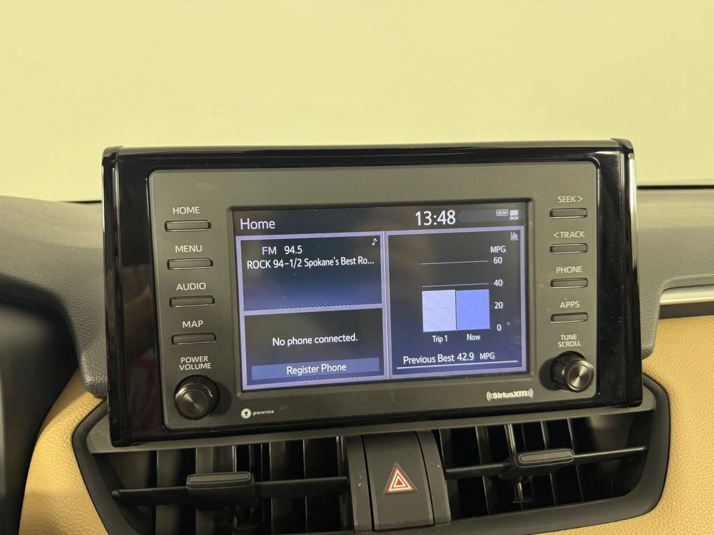 Used 2020 Toyota RAV4 XLE w/ Convenience Package AWD/4WD image 16