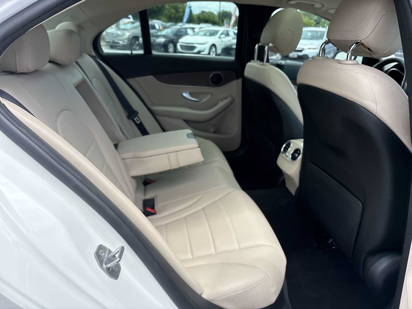 Used 2019 Mercedes-Benz C 300 4MATIC Sedan image 26